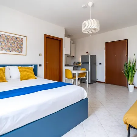 Sunny Studio- By Lorelake Holidays Apartment *
