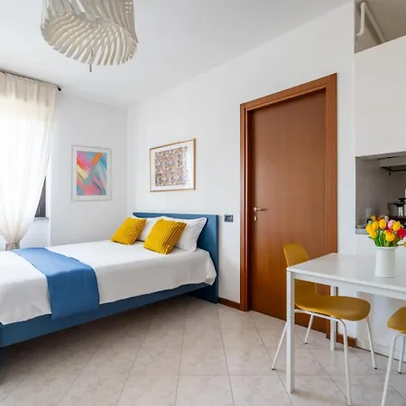 Lorelake Holidays - Sunny With Rooftop Terrace - 10 Min From Center, & Stadium