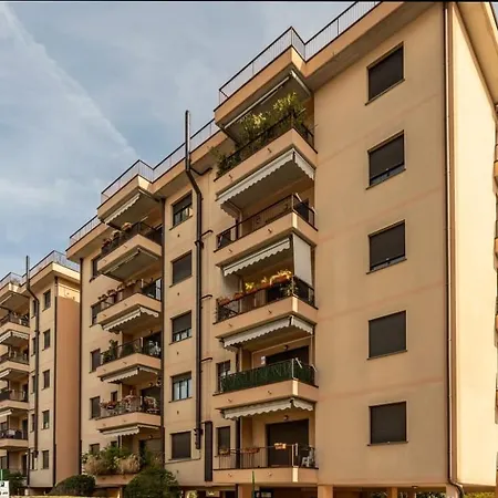 Lorelake Holidays - Sunny With Rooftop Terrace - 10 Min From Center, & Stadium Apartamento *
